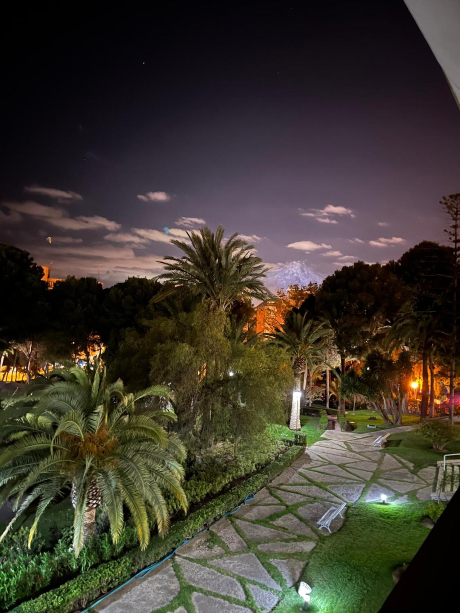 Parque La Chicharra Near Alicante And Beach Exterior photo